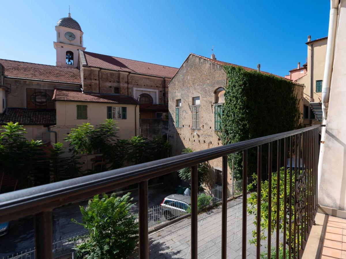 Apartmán In Centro Citta, Nei Vicoli Del Borgo Sanremo Exteriér fotografie